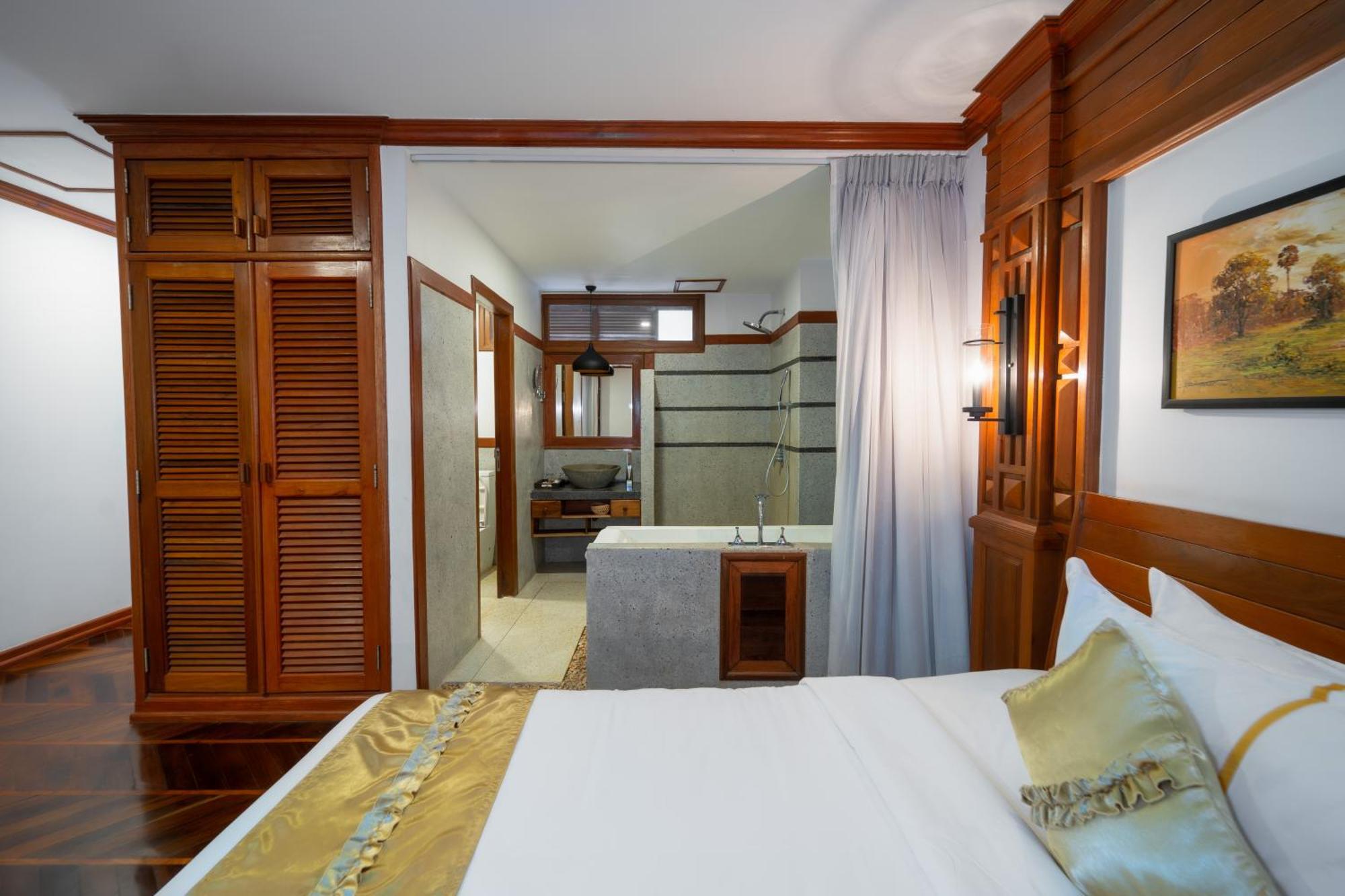 The Night Hotel Siem Reap Exterior foto