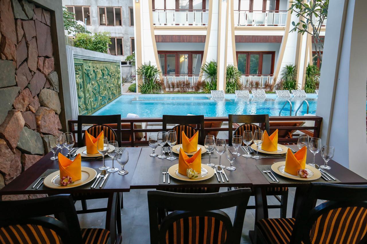 The Night Hotel Siem Reap Exterior foto